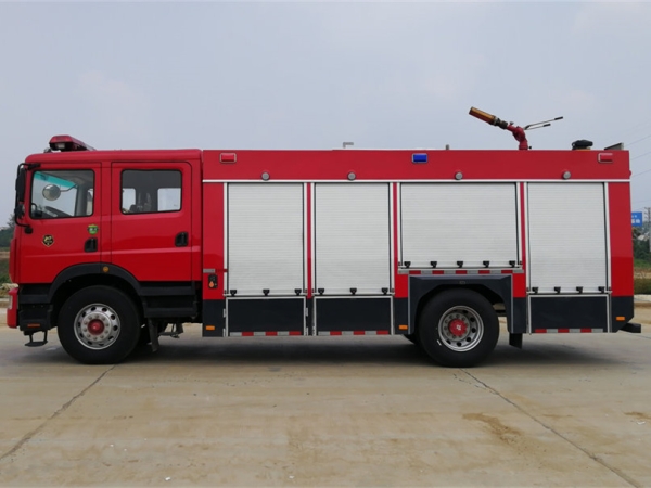 JDF5171GXFSG70/E6型水罐消防車(chē)