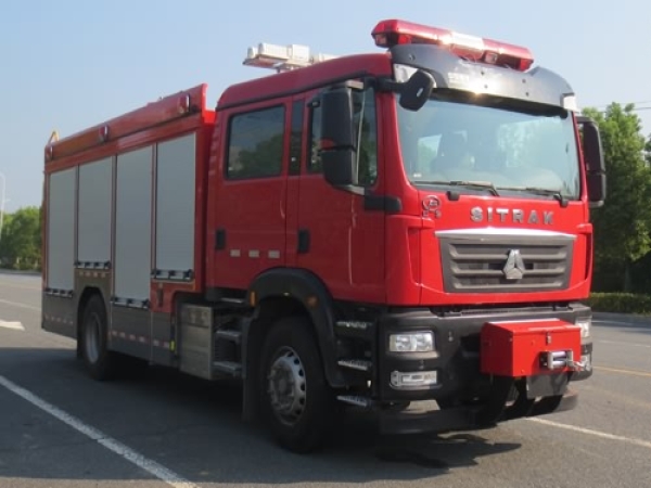 汕德卡壓縮空氣泡沫消防車