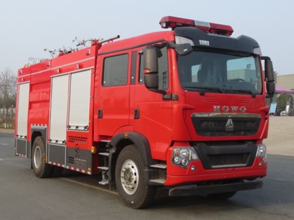 干粉水聯(lián)用消防車