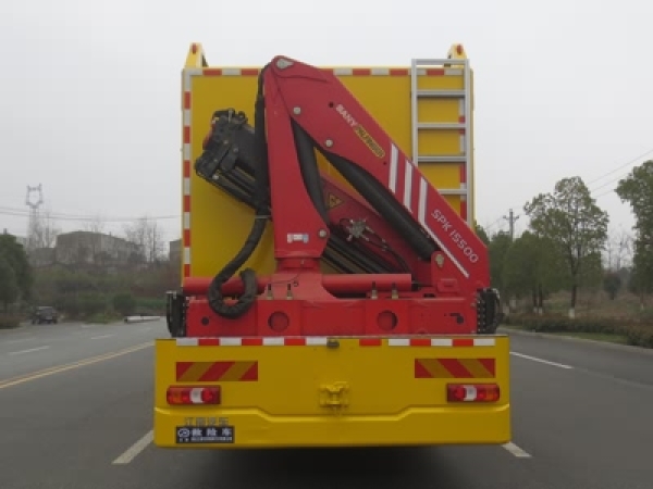 奔馳救險車