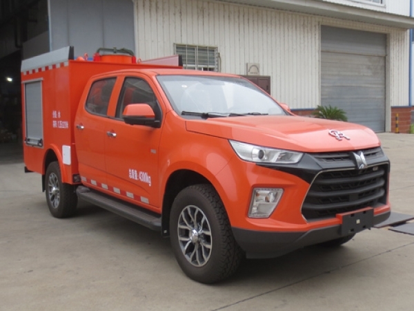 四驅(qū)慶鈴雙排皮卡遠(yuǎn)程供水車